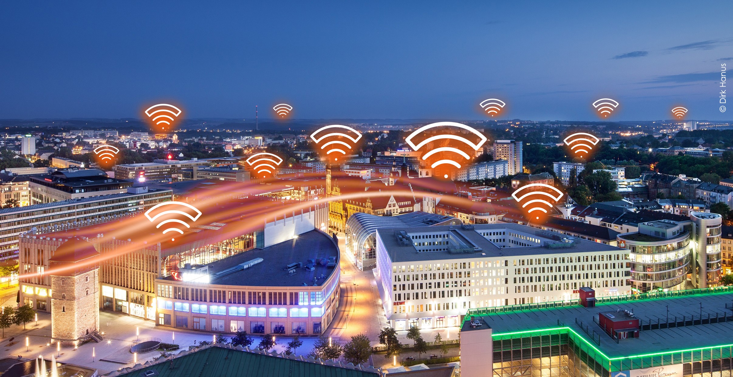 Luftbild von Chemnitz über der W-Lan Grafiken fliegen