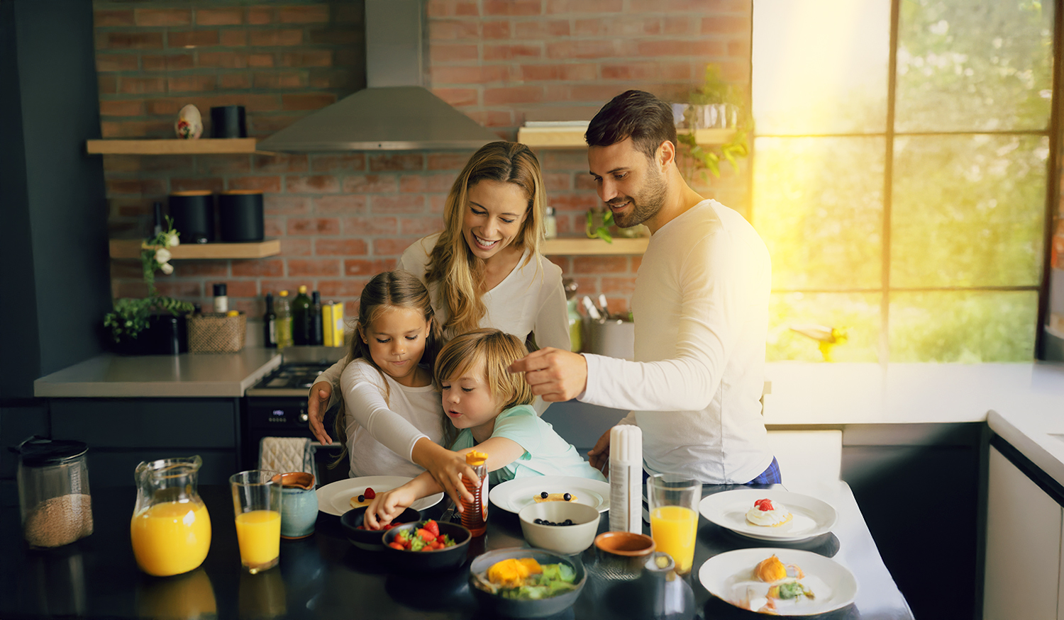 Familie in der Küche